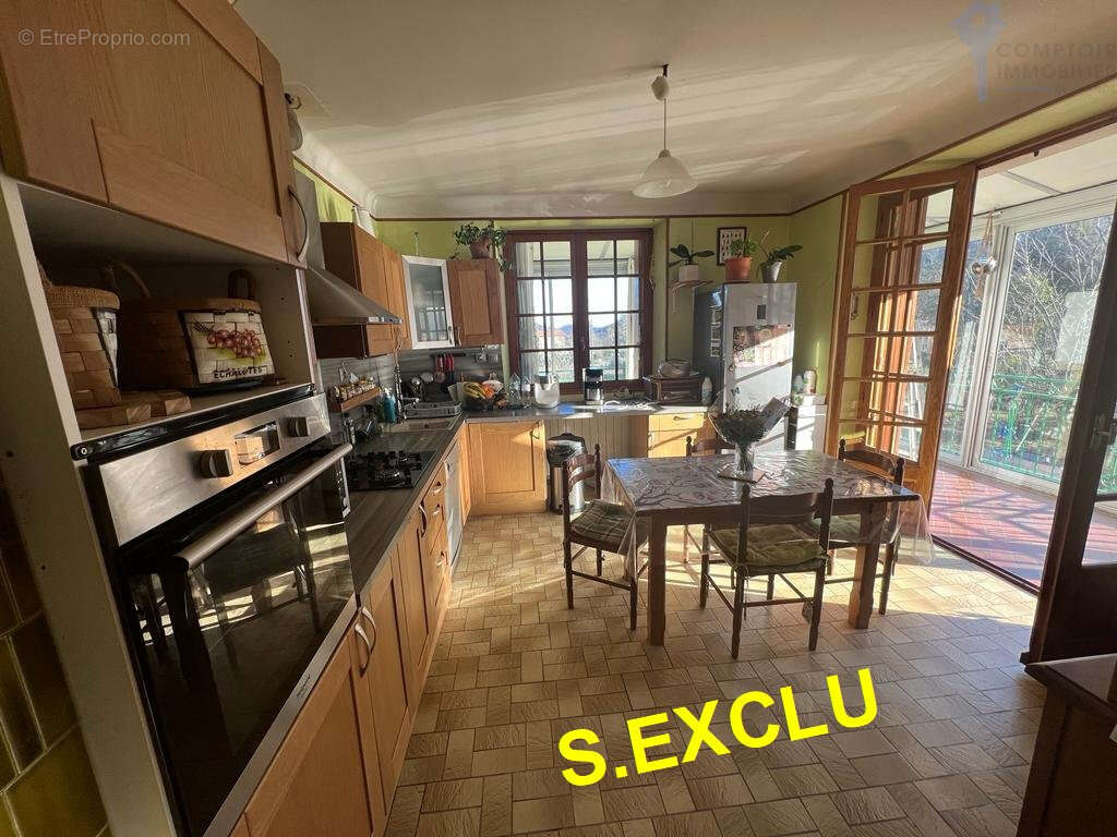 Maison à MONTPEZAT-SOUS-BAUZON