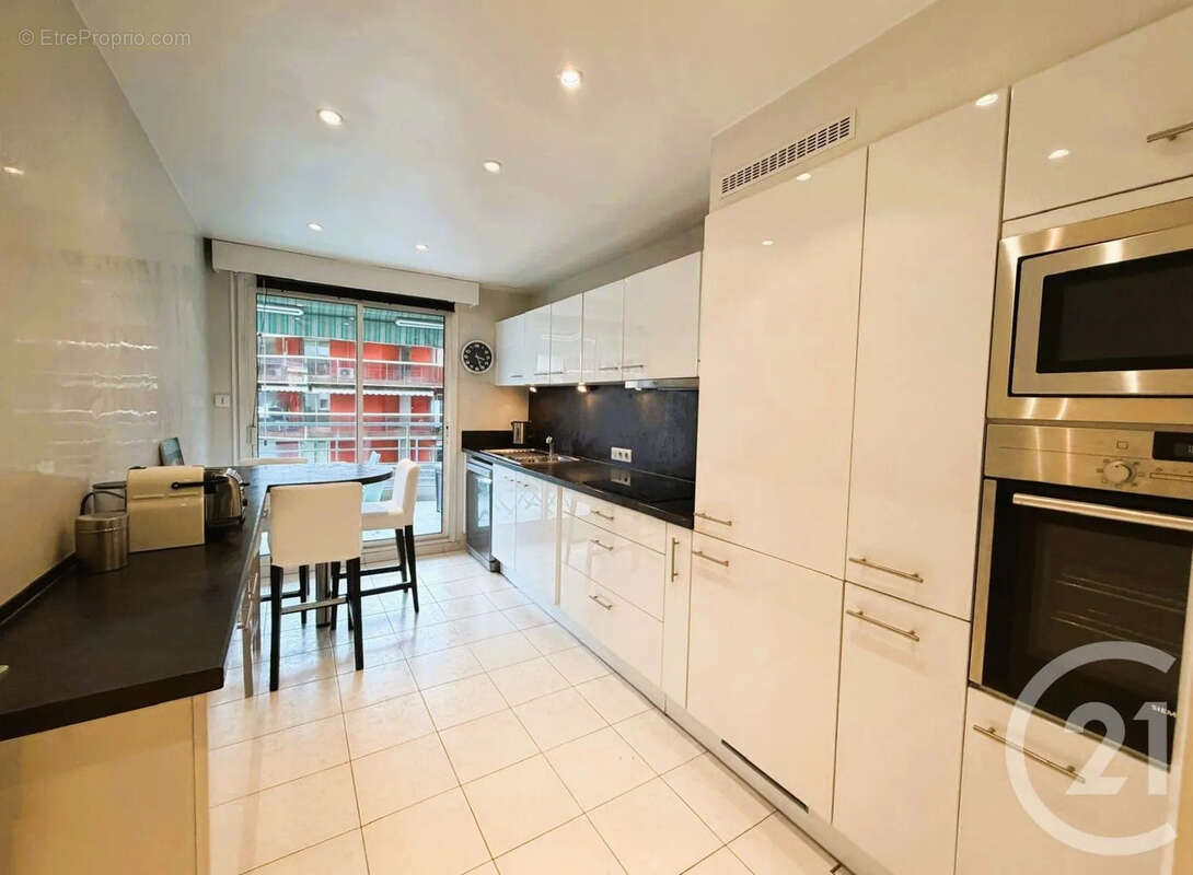 Appartement à LE CANNET
