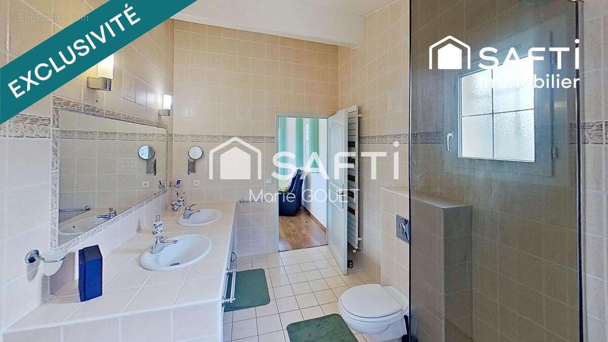 Photo 8 - Maison à FREJUS