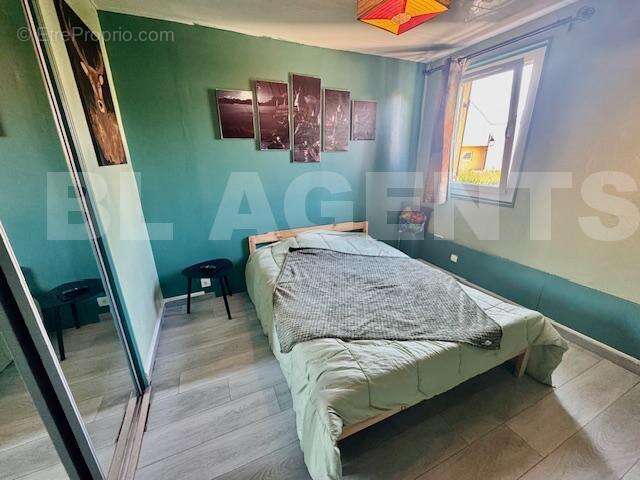 Ch 2 - Maison à SAINT-SYMPHORIEN-LE-CHATEAU