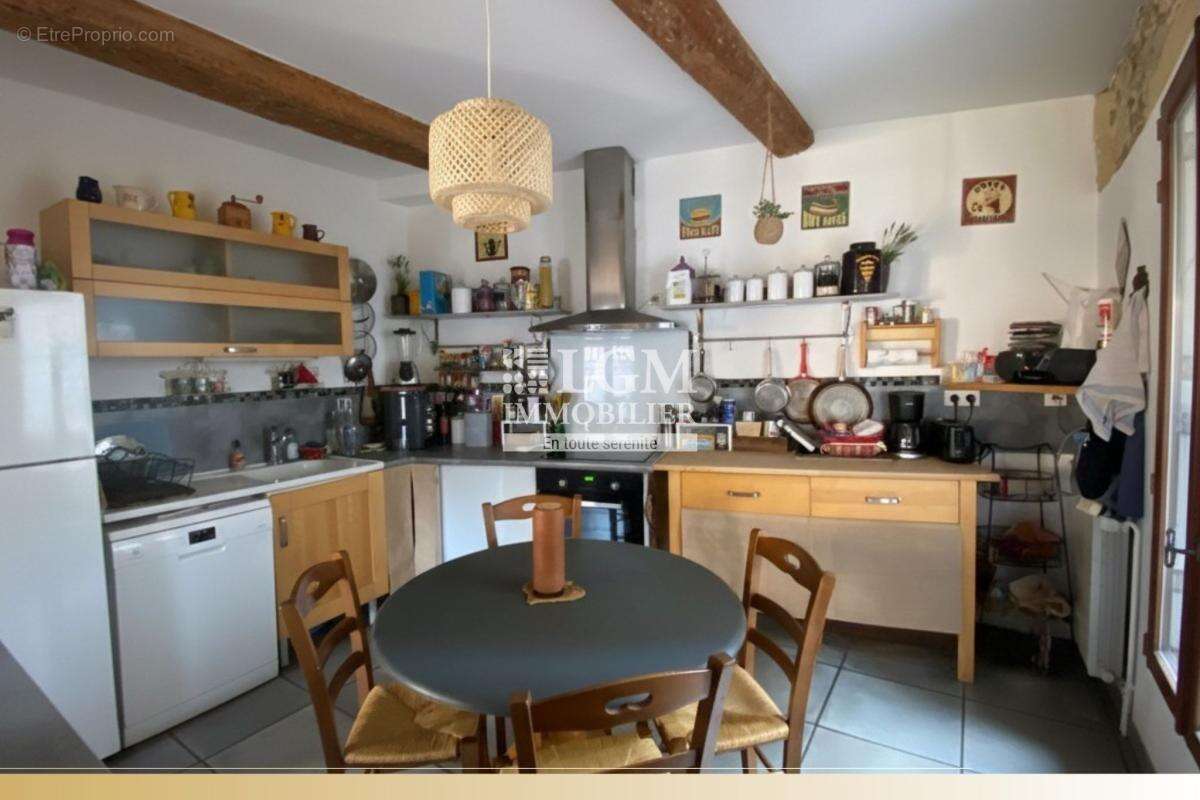 Nouveau prix ! Maison familiale de caractère avec garage double et vie de village à pied – Cournonterral - photo 5