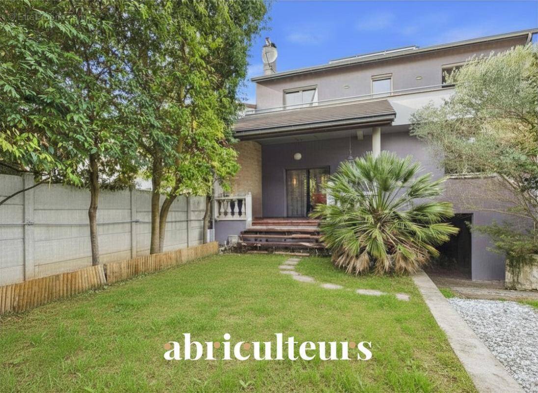 Maison à COLOMBES