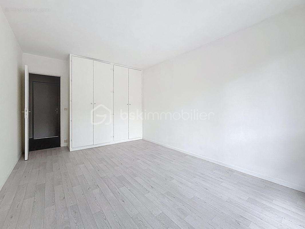 Appartement à LE BLANC-MESNIL