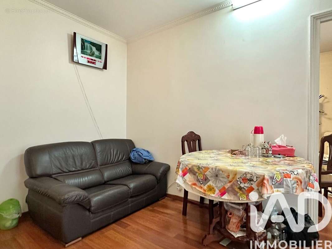 Photo 2 - Appartement à PARIS-18E