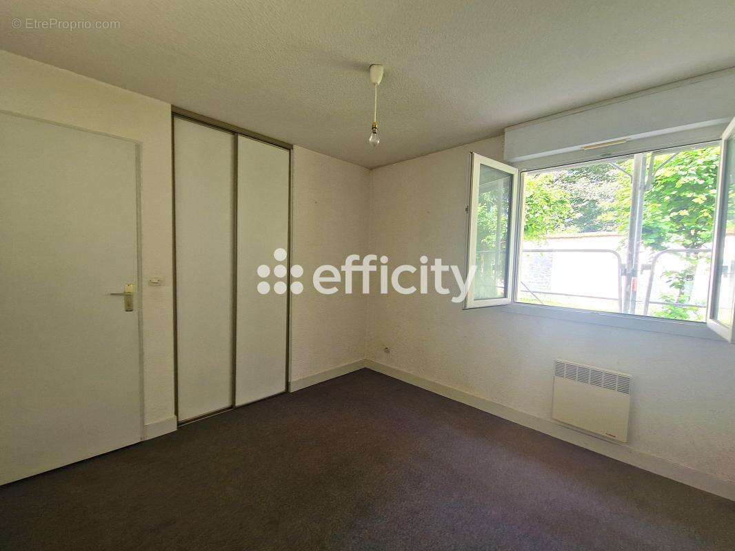Appartement à SAINTES
