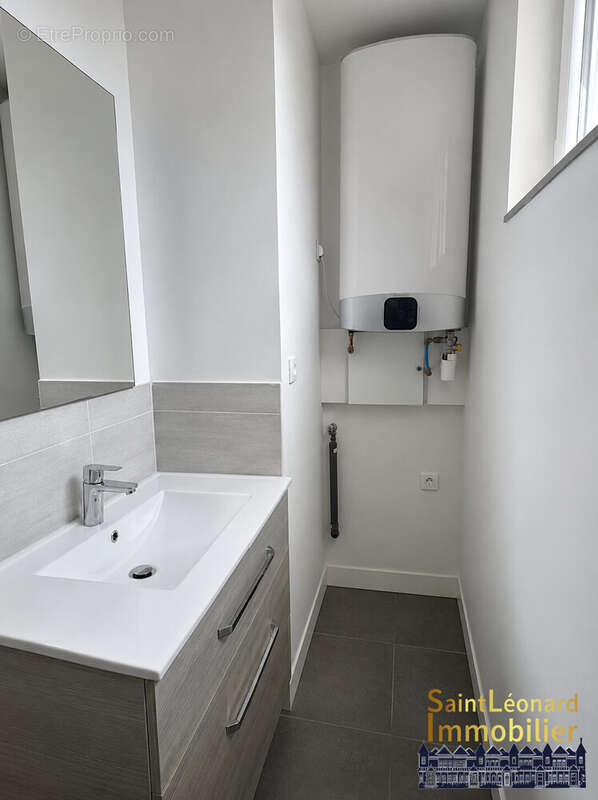 Appartement à FOUGERES
