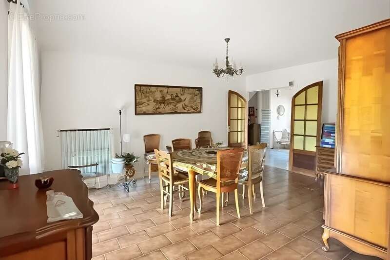 Appartement à ROGNAC