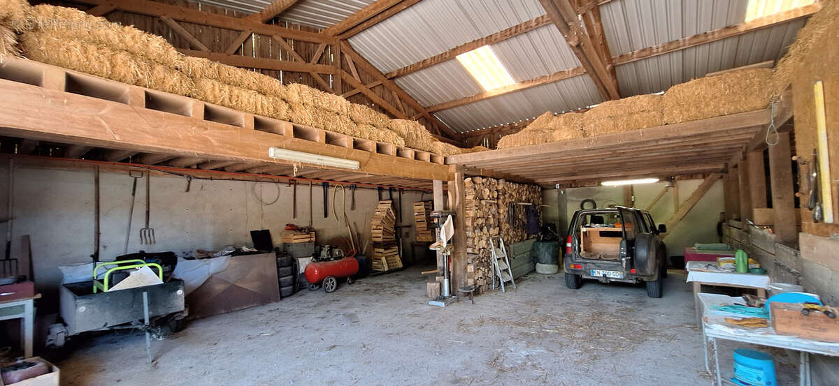 Maison à BUSSY-EN-OTHE