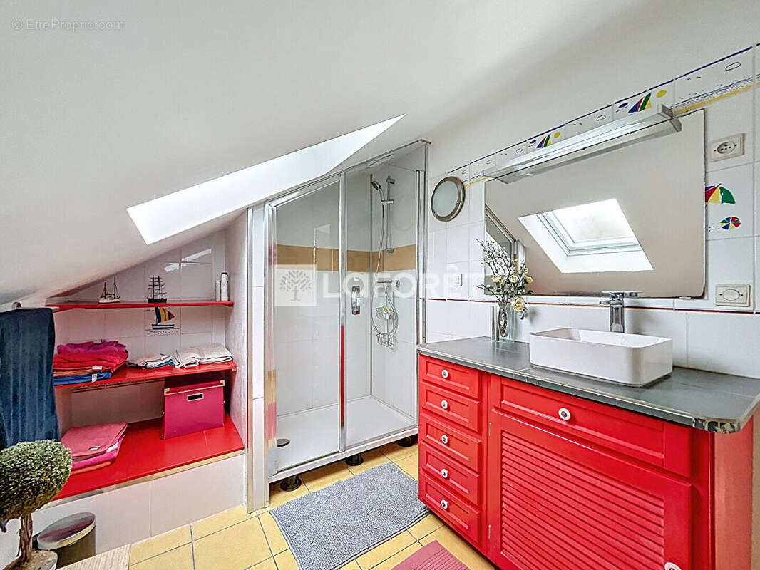 Maison à VERNEUIL-SUR-SEINE