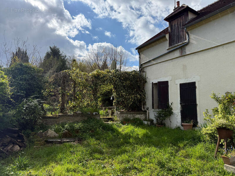 Maison à GRISY-LES-PLATRES