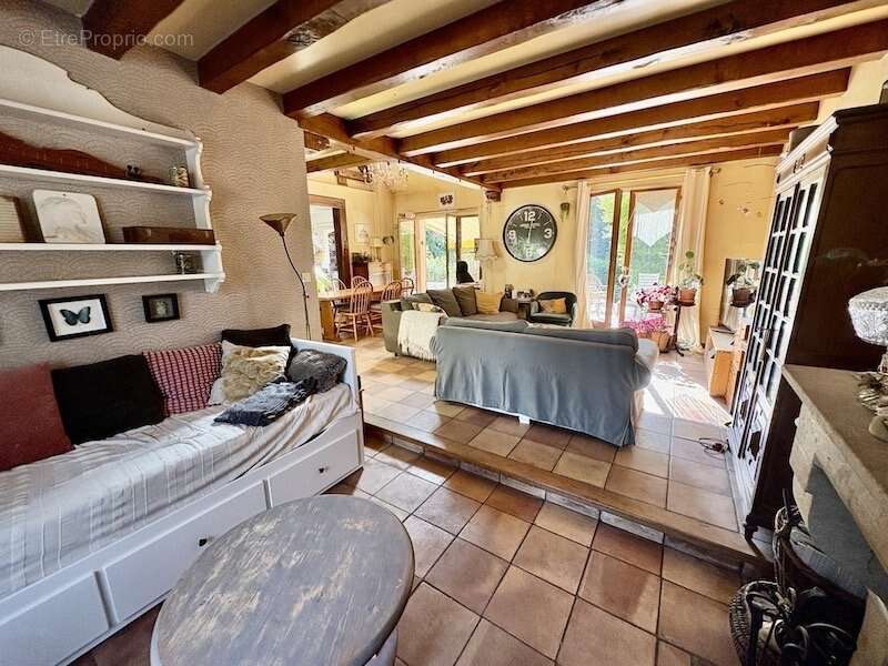 Maison à CHATEAUFORT