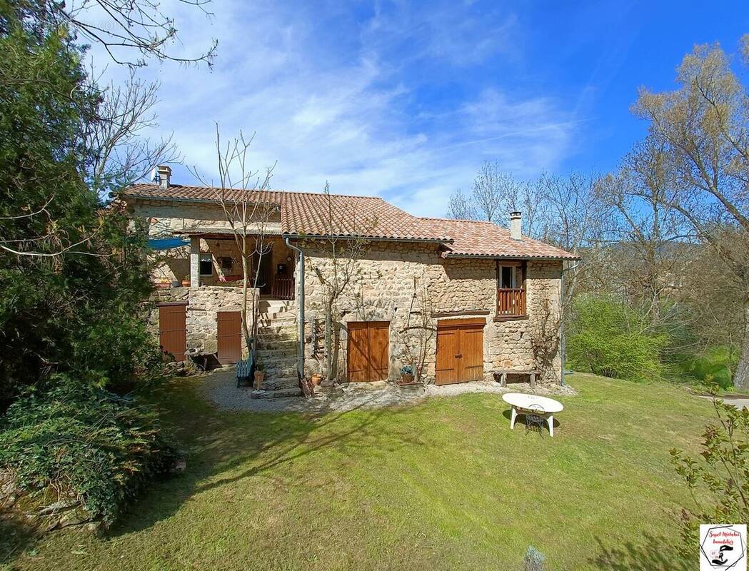 Maison à LE CRESTET