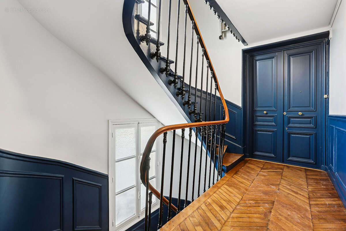 Appartement à PARIS-20E