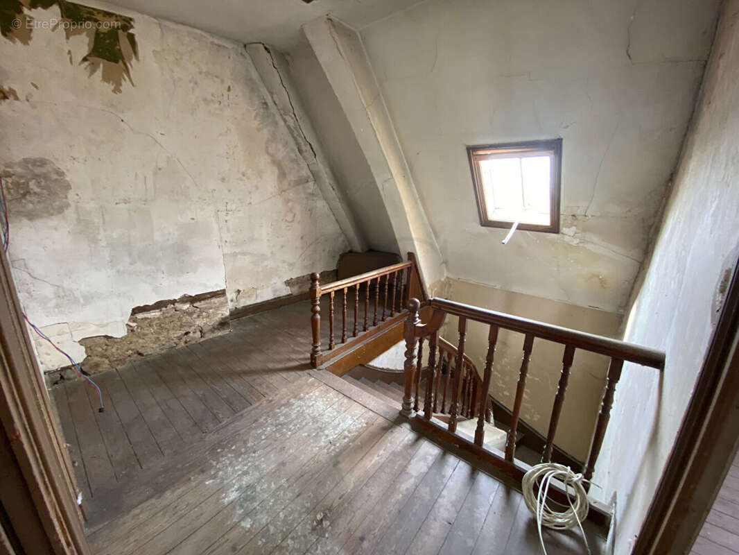 Maison à BELLOU-EN-HOULME