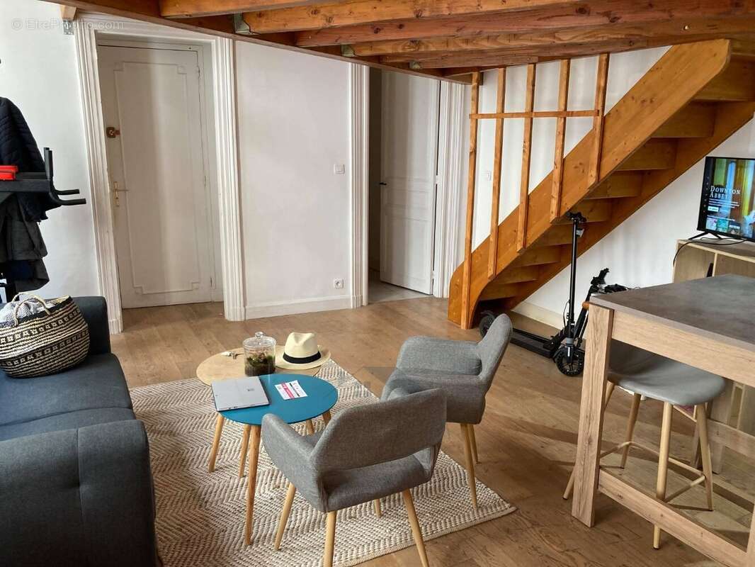Joli  appartement de type 2 - immeuble bourgeois it - photo 3