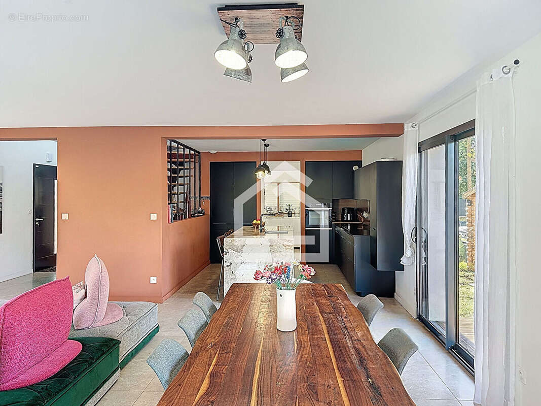 Maison à SAINT-MEDARD-EN-JALLES