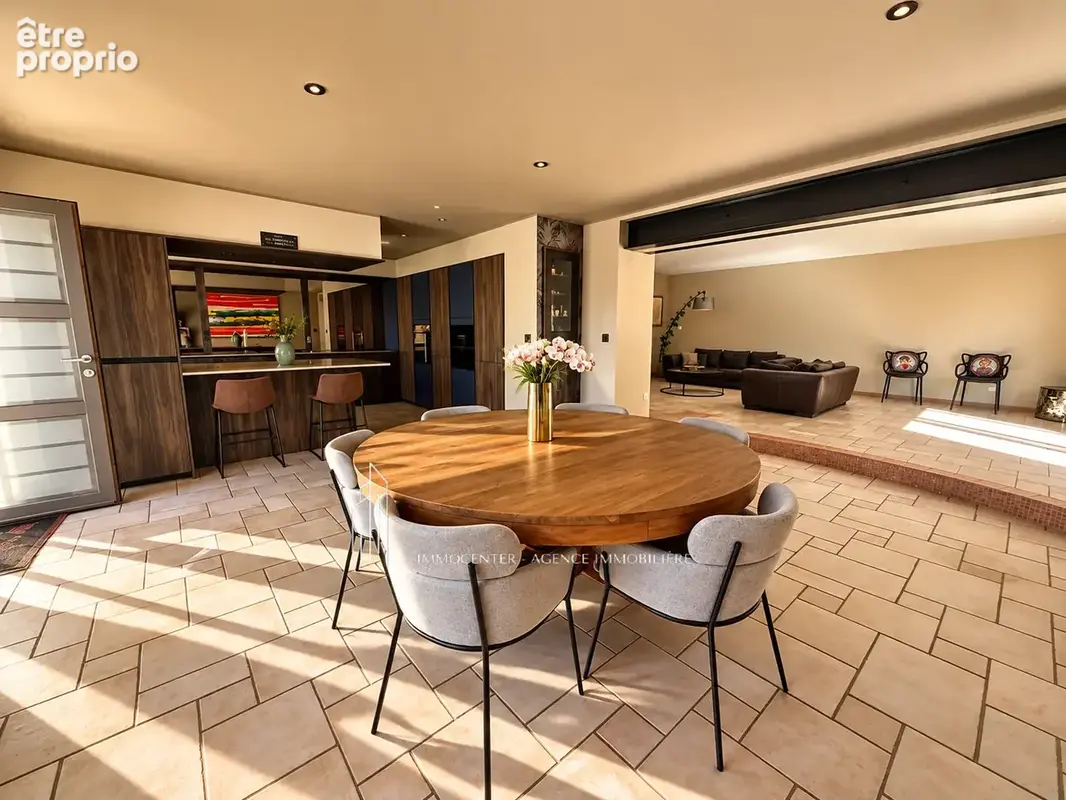 Propriété de caractère rénovée   225 m2   5 chambres   Piscine   Dépendances   DPE A/A - photo 8