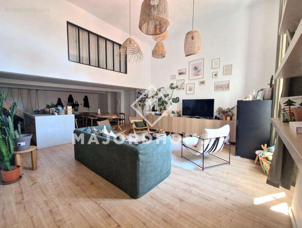 Appartement à MARSEILLE-8E