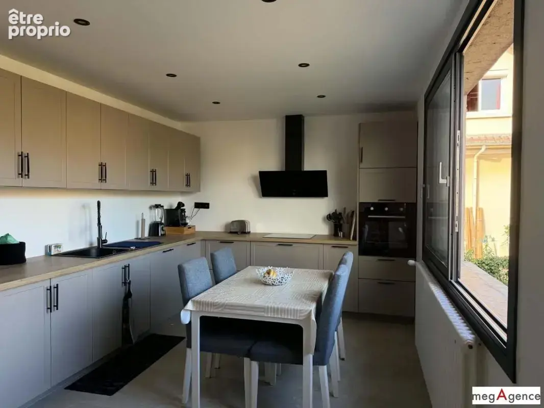 Maison indivuduelle totalement rénovée 3 chambres - Sous sol total - Jardin plat et clos 711 m² - Epône 78680 - photo 6