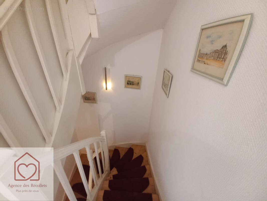 VIAGER Maison de ville Moissac 6 pièce(s) 160 m2 - photo 8