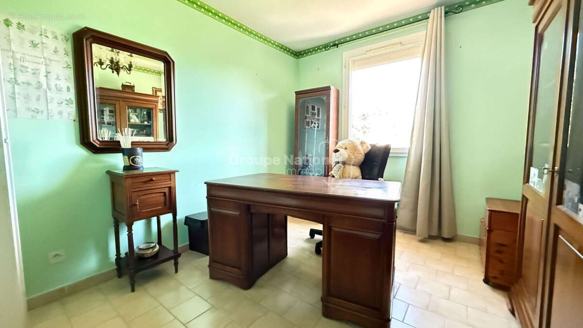 Exclusivité - Maison - Espace et potentiel - photo 13