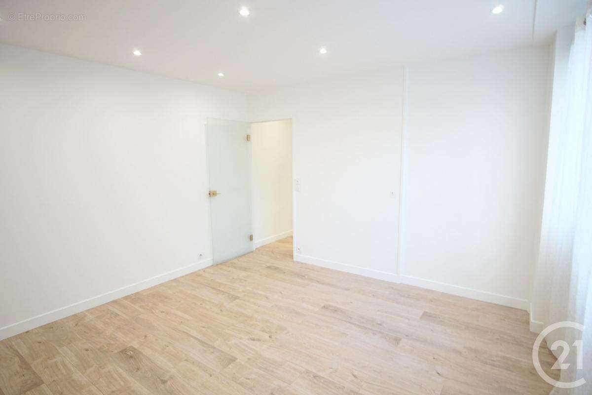 Appartement à CHOISY-LE-ROI