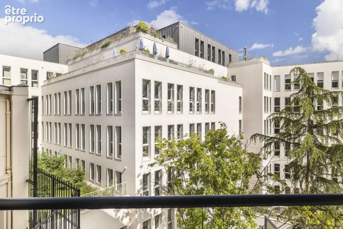 Superbe pied à terre à Paris 8ème ! - photo 9