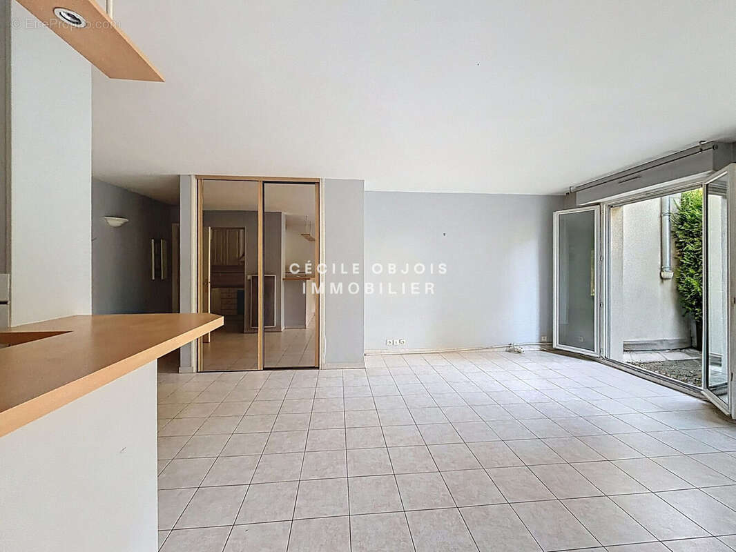 Appartement à LE PERREUX-SUR-MARNE