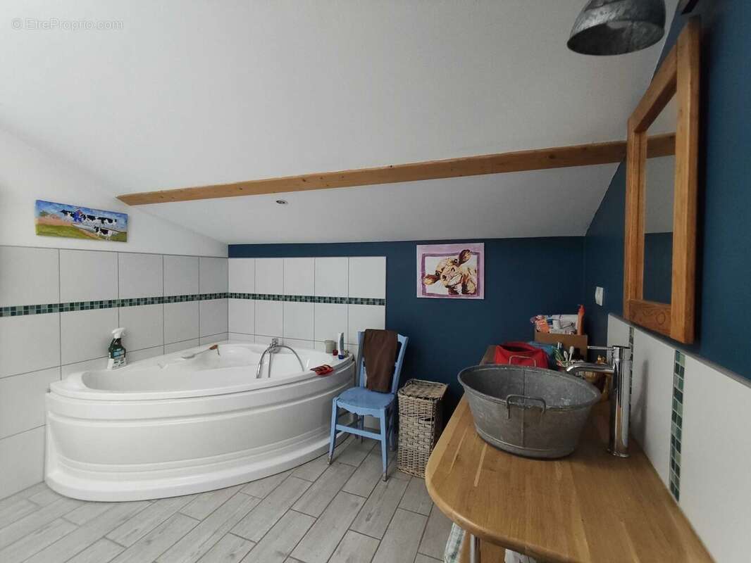 Maison à CHASSENEUIL-SUR-BONNIEURE