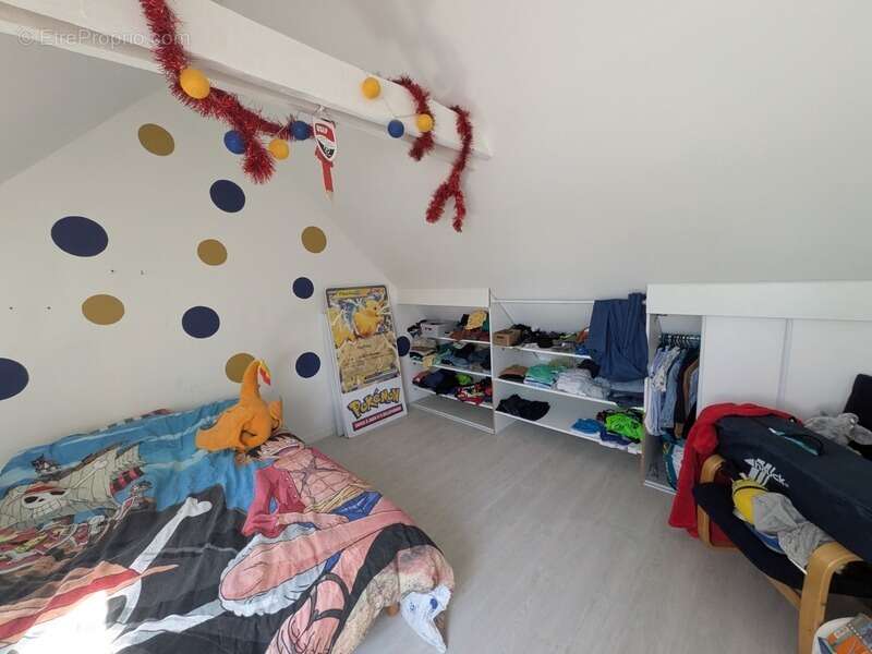 Ploërdut jolie longère rénovée de 170m² envion de 5 pièces deux garages parcelle de 2840m² environ - photo 19