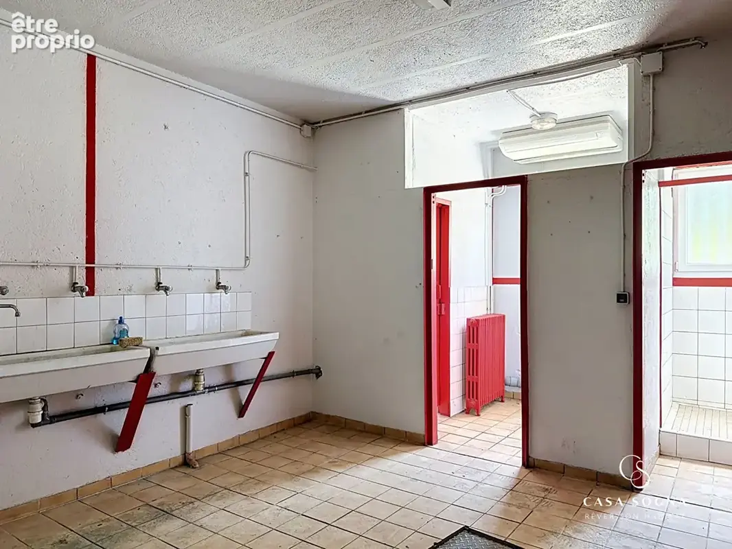 Local d'activité/industriel - 1000 m² - Saint-Étienne-des-Oullières - photo 6