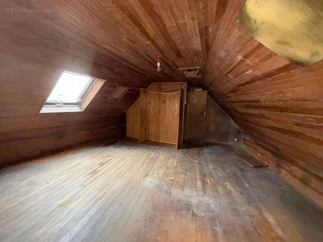 Maison à POULLAOUEN