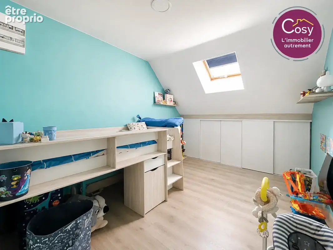 Maison familiale avec grand terrain et dépendances - photo 8