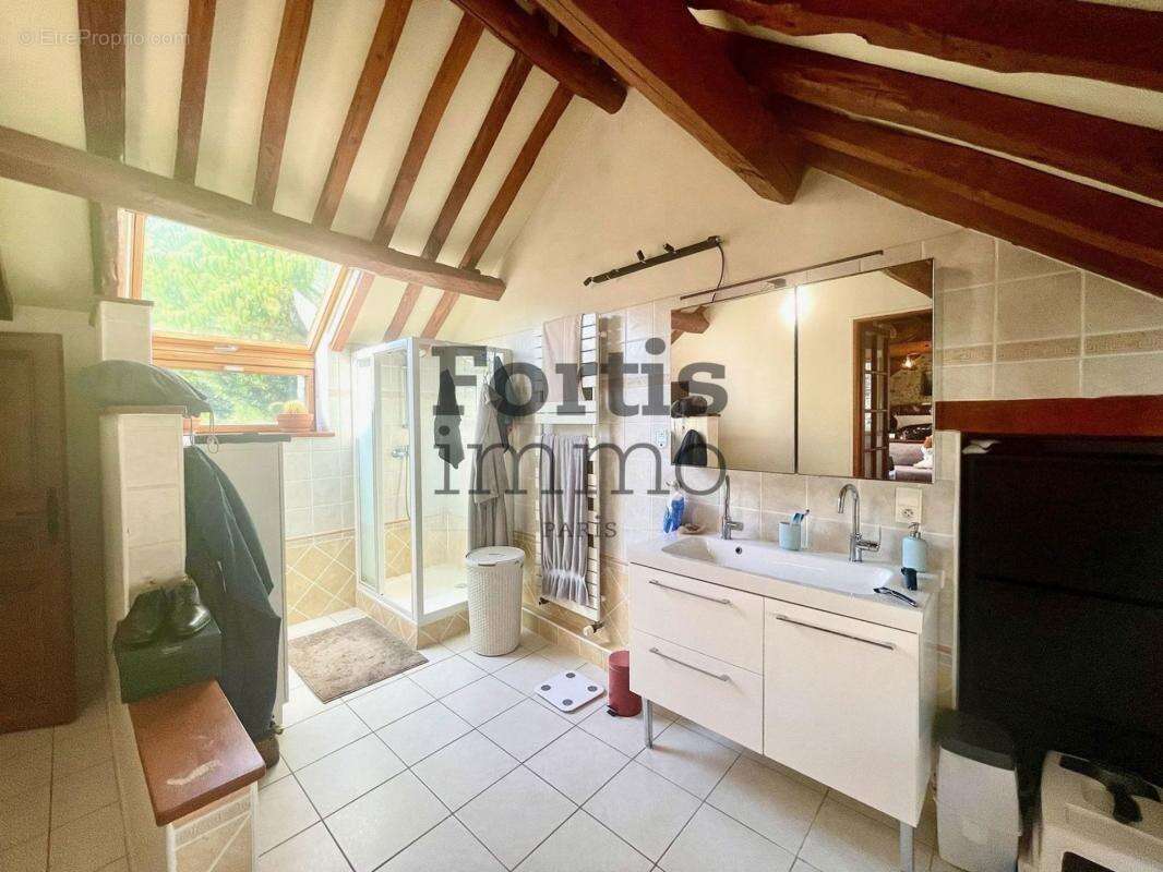 Maison à SAINT-GERMAIN-SUR-ECOLE