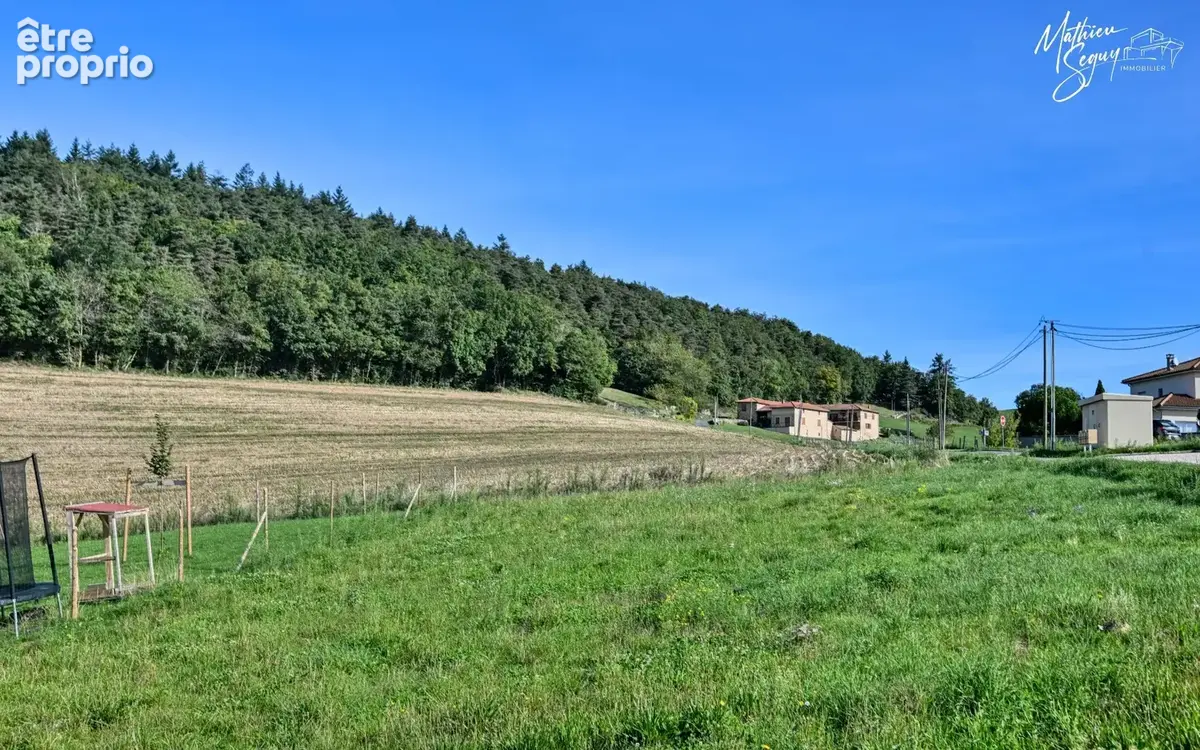 POMEYS, Agréable terrain constructible orienté sud au cœur du village - photo 8