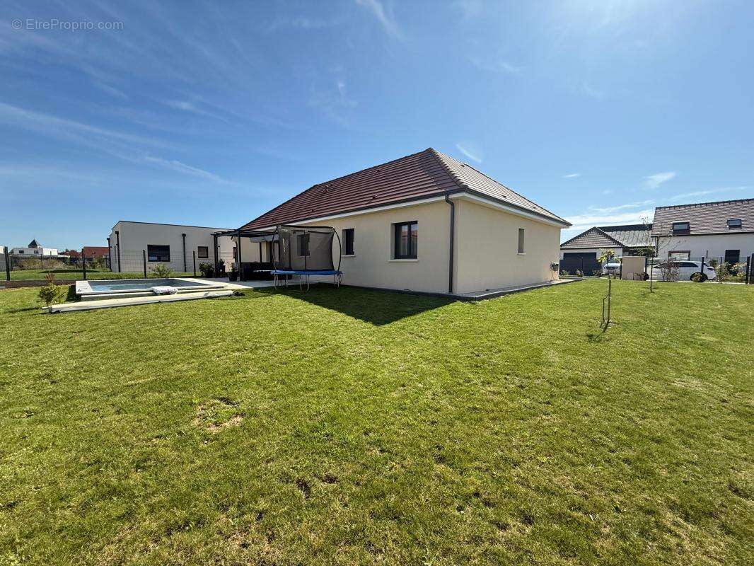 Maison à ROUVRES-EN-PLAINE