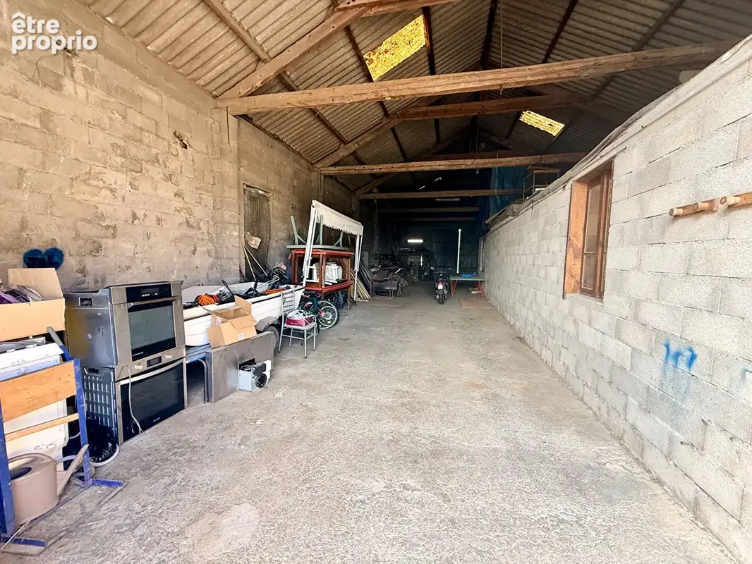 Hangar /atelier fermé de 232 m² - grandes ouvertures  - terrain de 387 m² - rullac saint cirq - photo 3