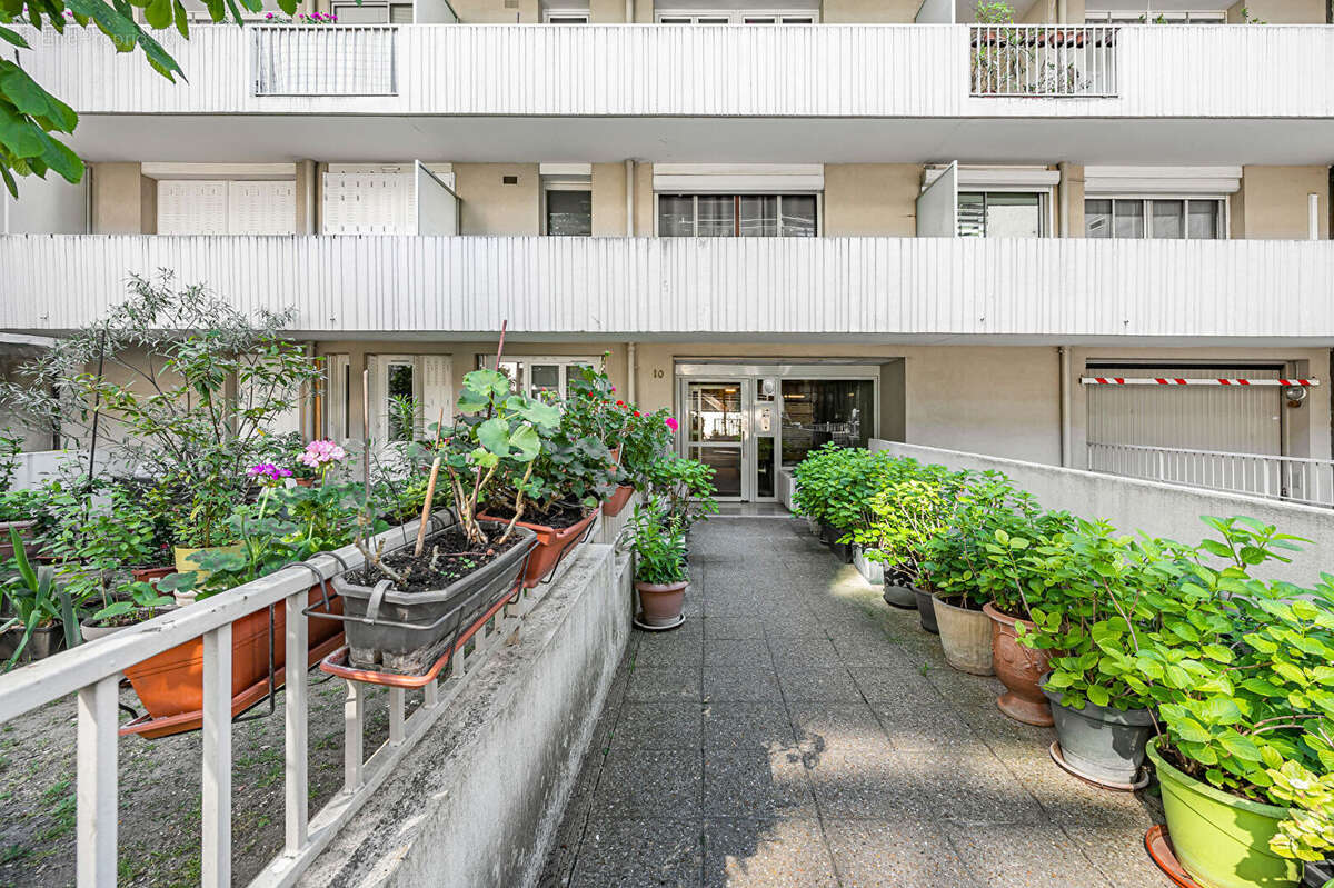 Appartement à MONTROUGE