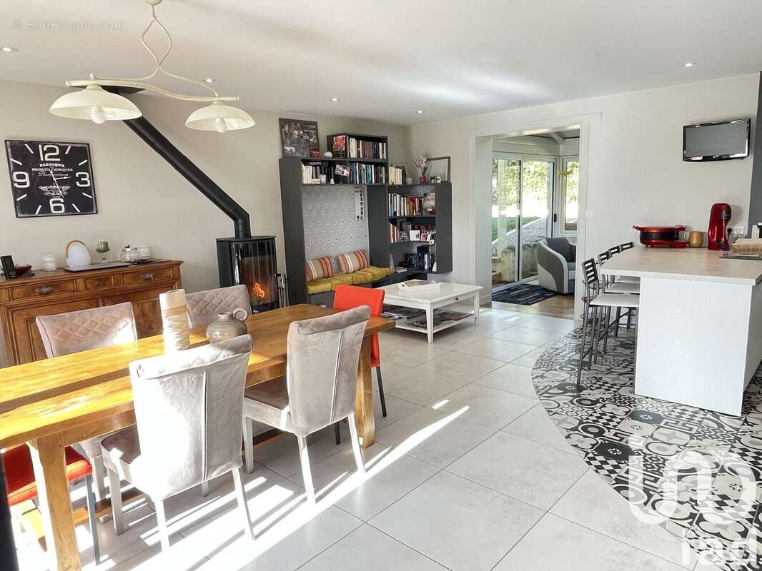 Photo 4 - Maison à MONTOURNAIS