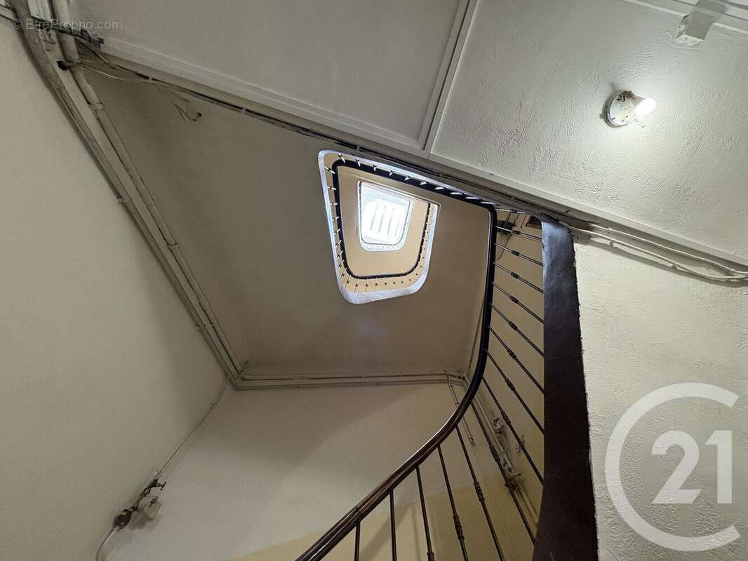 Autre à MARSEILLE-4E