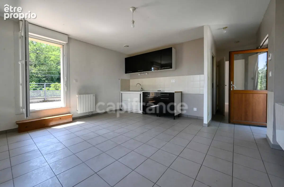 Maison en limite de campagne - 6 Pièces - Hauteurs de Givors - Divisée en 2 appartements - Potentiel locatif - photo 14