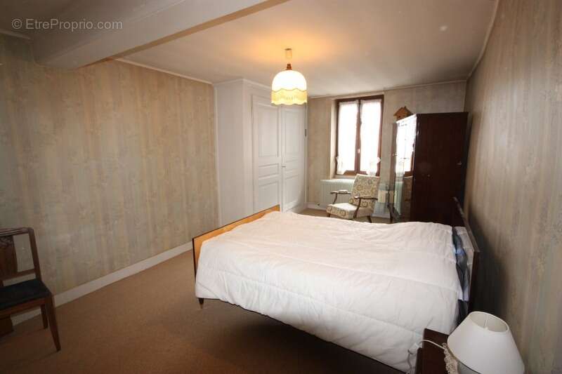 Maison à vendre 5 pièces de 148 m² à CHALEY (01) avec jardin de 436 m² en bordure de la rivière - photo 23