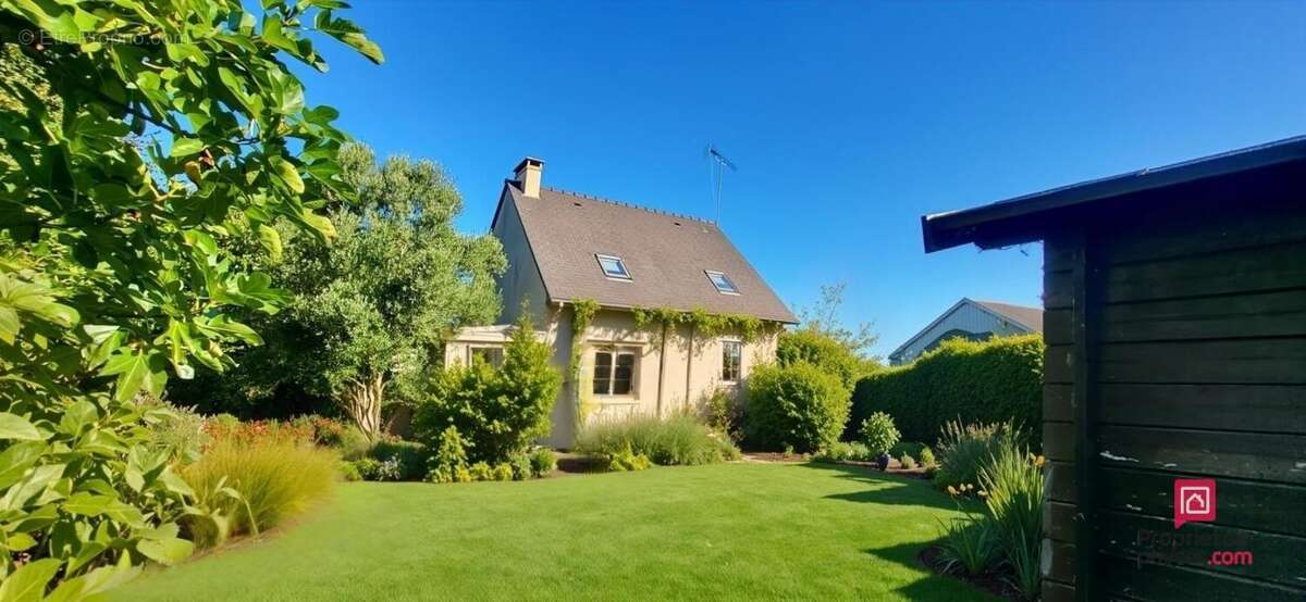 Maison à ROZ-SUR-COUESNON