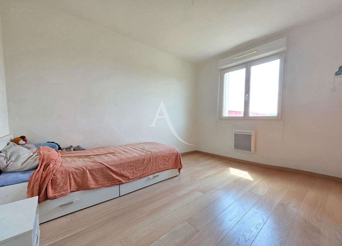 Maison récente de 2019 ? 4 chambres dont une suite parentale ? Proche gare - photo 8