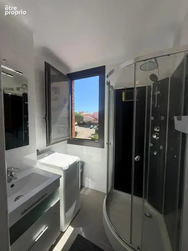 Banyuls sur mer, grand t2 de 51 m2 avec vue - photo 10