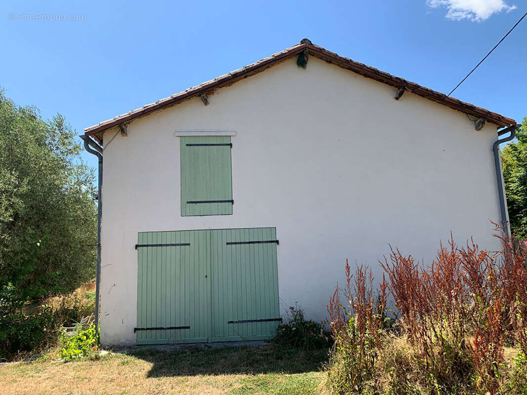 Maison à CHAMPAGNE-MOUTON