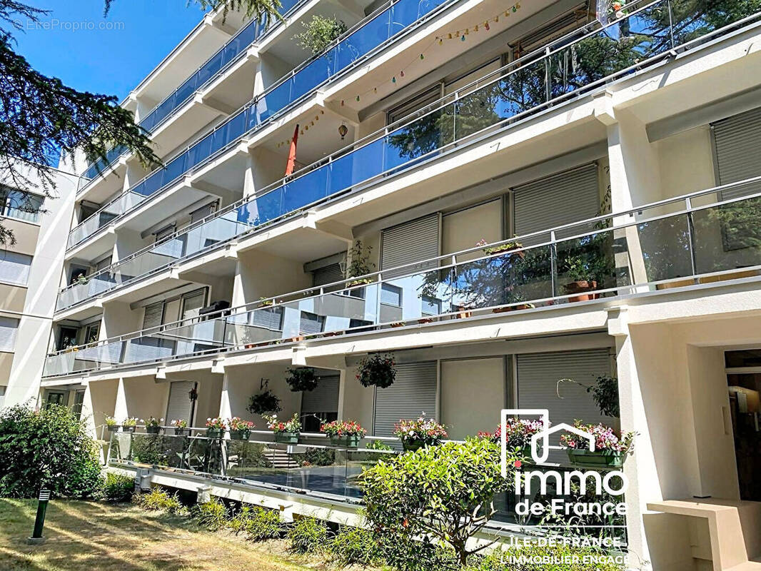Appartement à VAIRES-SUR-MARNE