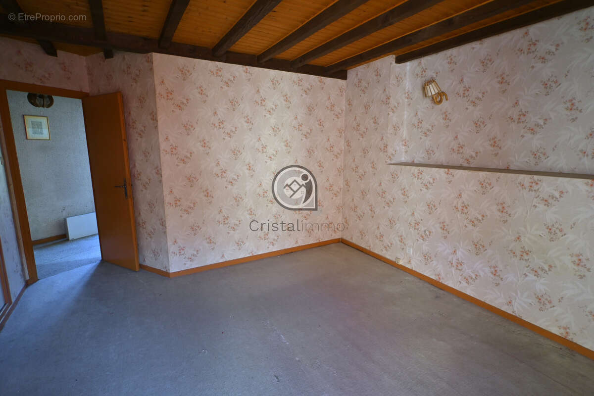 Maison à LA BUISSIERE