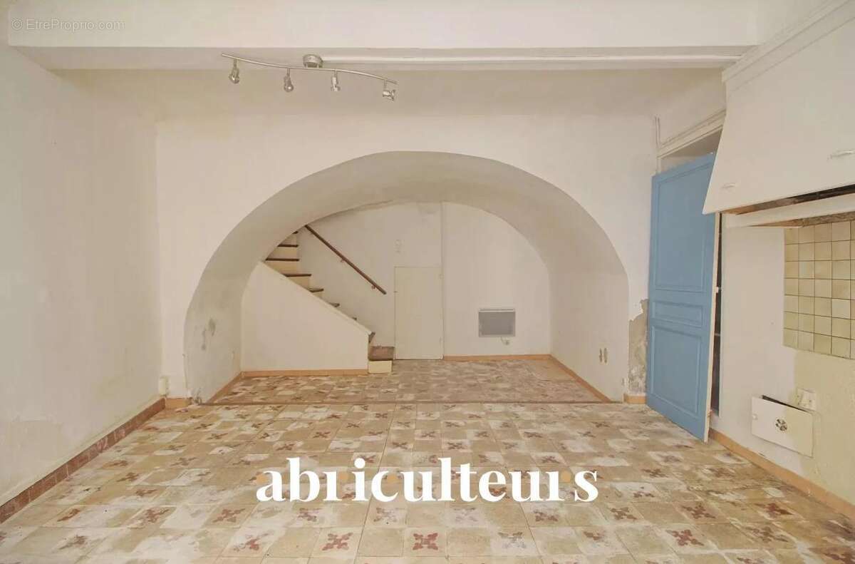 Appartement à ROGNES