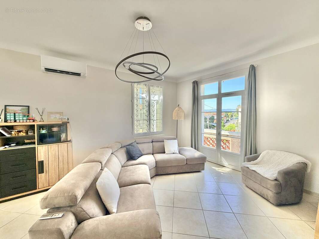 Belle maison familiale de 4 chambres, proche de toutes les commodités - photo 4